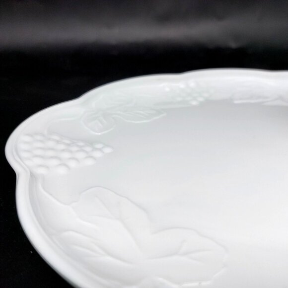 Vintage Indiana Milk Glass Snack Trays with Cups, 4 Sets (8 pc) Colony Harvest - Picture 4 of 5